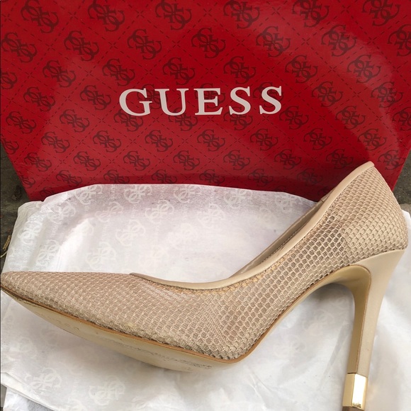Guess Shoes - Good Condition!Guess Light Natural fabric (Babbit)